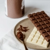Jak zrobić czekoladę? Domowa wegańska czekolada z kakao, bez mleka w proszku, z dodatkami - przepisy