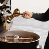 Jak wybrać najlepsze ziarno kawy do ekspresu? Czy istnieje kawa ziarnista z nutą czekolady?