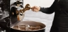 Jak wybrać najlepsze ziarno kawy do ekspresu? Czy istnieje kawa ziarnista z nutą czekolady?