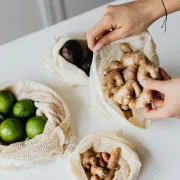 Czy obierać imbir do herbaty? Przechowywanie + prosty przepis