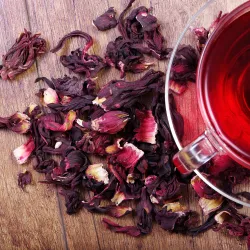 Herbata z hibiskusa i jej właściwości