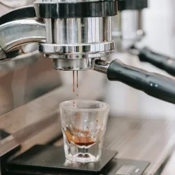 Orange freshpresso, czyli kawa z sokiem pomarańczowym. Jak ją zrobić?