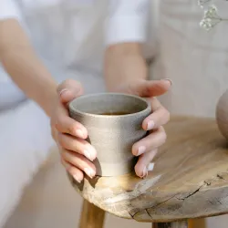 Senes - herbatka na odchudzanie i zaparcia. Jakie właściwości ma senes? Czy jest bezpieczny w ciąży?