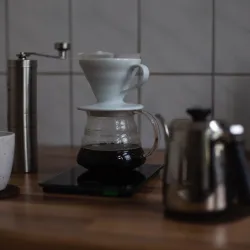 Piliście kiedyś kawę z drippera w kształcie kwiatu? My tak i opowiemy Wam, dlaczego jest taka wyjątkowa