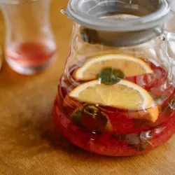 Zdrowe herbaty owocowe. Jaką wybrać, by cieszyć się witaminami prosto z natury?