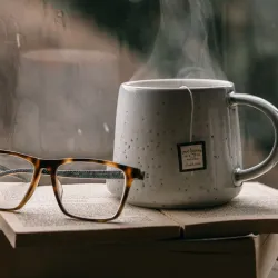 Herbata grandpa style - parzenie i picie herbaty w stylu dziadka. Na czym polega?