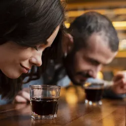 Dlaczego kawa speciality smakuje lepiej? Tajemnice jakości i pochodzenia