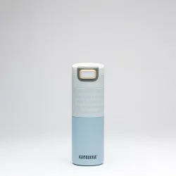 Kambukka Etna Grip Breezy Blue 500 ml – błękitny kubek z teksturowanym uchwytem, przód