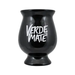 Tykwa ceramiczna Copa 330 ml – czarna tykwa na nóżce z napisem Verde Mate