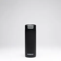 Kambukka Olympus Matte Black 500 ml – czarny matowy kubek z zamykanym ustnikiem, przód