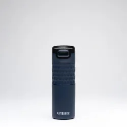 Kambukka Etna Denim Blue 500 ml – granatowy kubek z teksturowanym uchwytem, przód