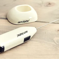 Aerolatte elektryczny spieniacz do mleka z bazą