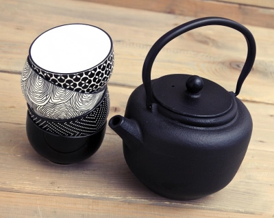 Zestaw Bredemeijer Pucheng żeliwny zaparzacz do herbaty czarny pojemność 1,3 l