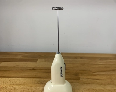 OUTLET Aerolatte elektryczny spieniacz do mleka z bazą