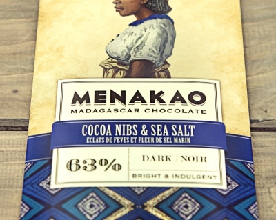 Menakao czekolada deserowa 63% kakao z Madagaskaru + nibsy i sól morska