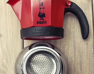 Bialetti Moka Induction Red pojemność 6 espresso