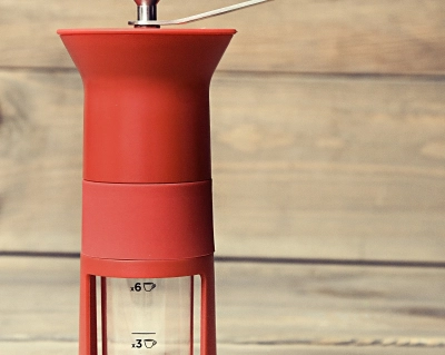 Bialetti Macinacaffe ręczny młynek ceramiczny do kawy kolor czerwony