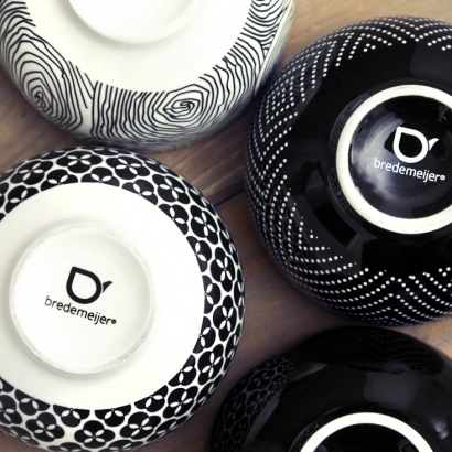 Bredemeijer Pucheng czarki ceramiczne 4 sztuki kolor czarno-białe - zdjęcie 4