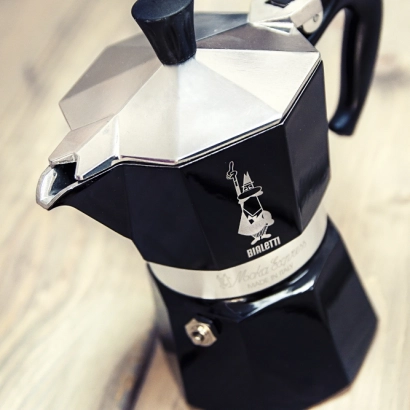 Bialetti Moka Express Color czarny pojemność 3 espresso - zdjęcie 2