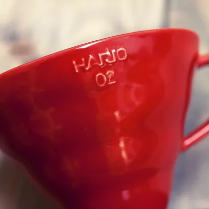 Hario dripper V60 ceramiczny czerwony V02 - zdjęcie 3