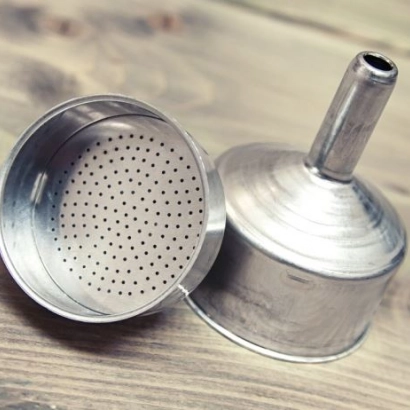 Lejek do kawiarek aluminiowych Bialetti pojemność 9 espresso - zdjęcie 1