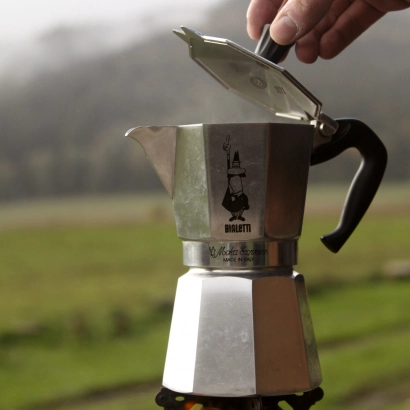 Bialetti Moka Express kawiarka aluminiowa na gaz pojemność 2 tz / 90 ml - zdjęcie 3