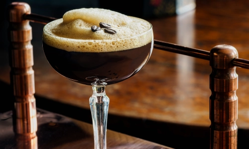 Espresso Martini - przepis na klasycznego drinka