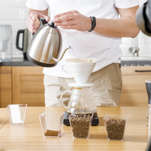 Alternatywne metody parzenia kawy: jak parzyć kawę bez ekspresu?
