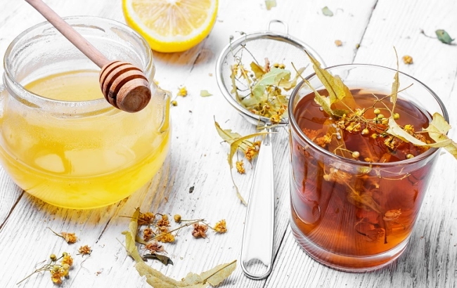 Przepis na herbatę na grypę z lipy i czarnego bzu