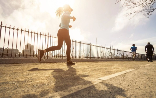 Czy zielona herbata odchudza? Jaki ma wpływ na ćwiczenia fizyczne?