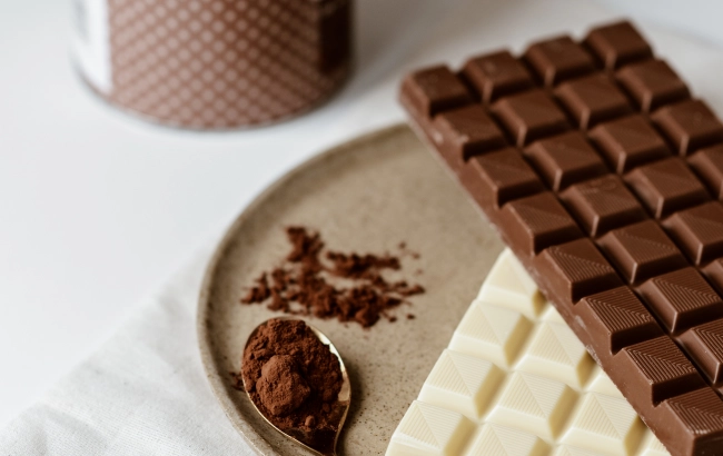 Temperowanie czekolady - jak to zrobić, ale przede wszystkim - po co temperuje się czekoladę?