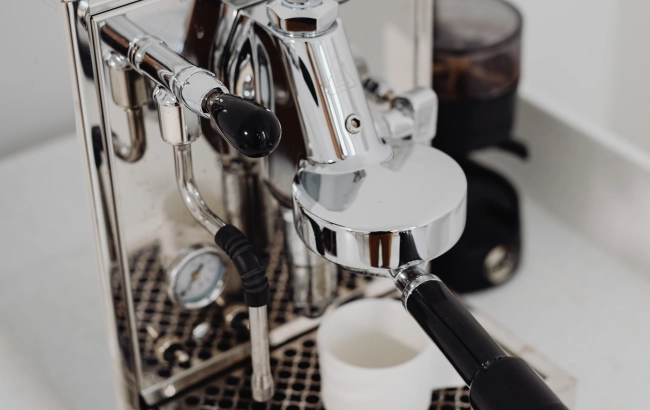 Jak działa ekspres kolbowy?