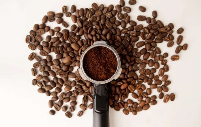 Zero waste z kawą. Praktyczne pomysły na wykorzystnie fusów.