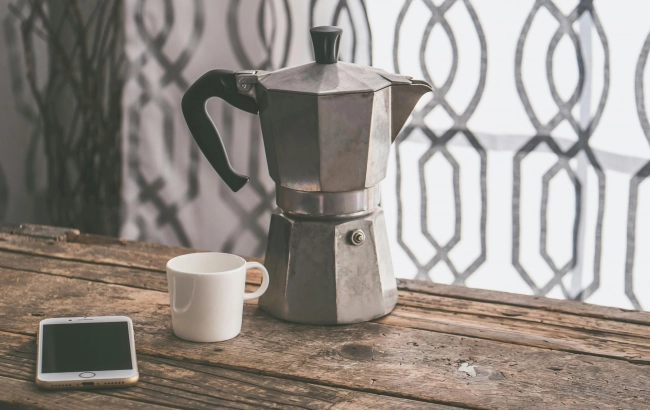 Historia kawy: Od odkrycia do popularnego napoju - jak zmieniał się jej smak na przestrzeni lat?