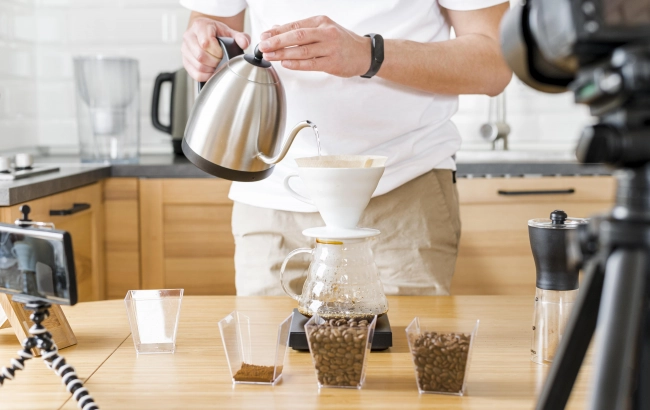 Alternatywne metody parzenia kawy: jak parzyć kawę bez ekspresu?