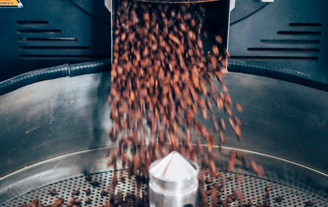 Poznaj proces palenia kawy, stopnie palenia, smak i aromaty