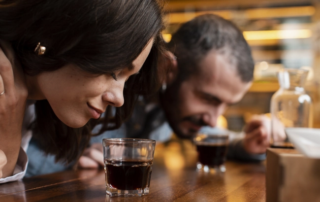 Dlaczego kawa speciality smakuje lepiej? Tajemnice jakości i pochodzenia