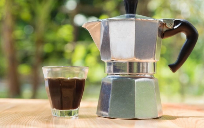 Rodzaje kawiarek. Kawiarki elektryczne, stalowe, aluminiowe...