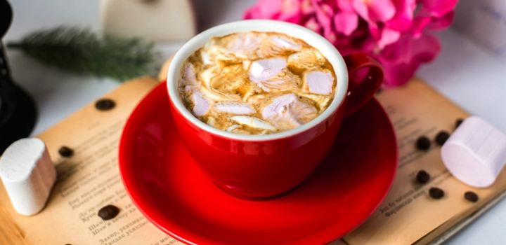 Kawy aromatyzowane a tradycyjny smak espresso - konfrontacja smaków