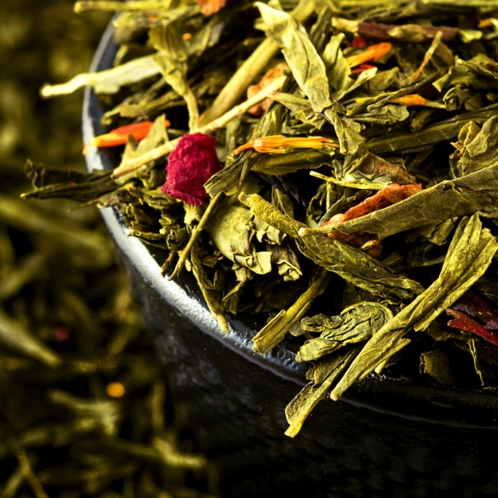 Zielona herbata z truskawką waga 100g