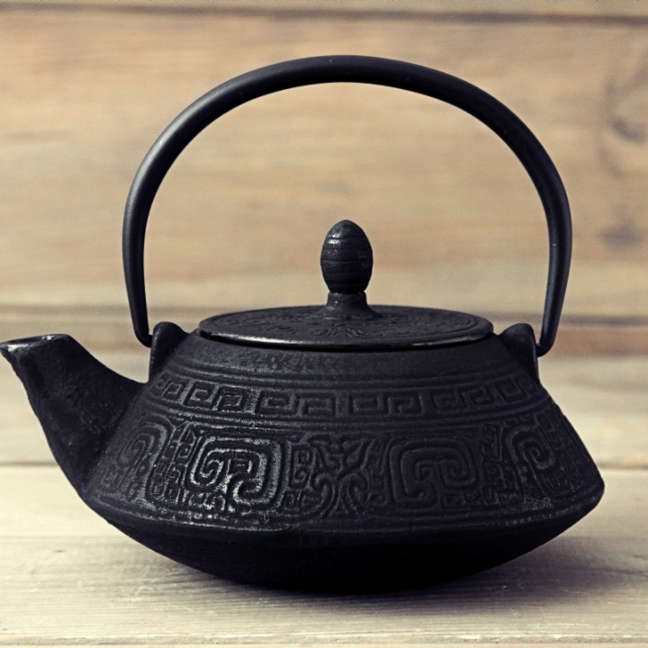 Sanpai żeliwny zaparzacz do herbaty pojemność 750ml